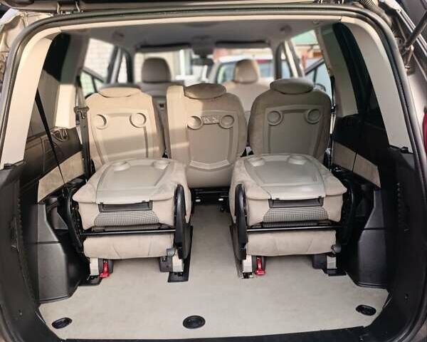Сірий Пежо 807, об'ємом двигуна 2 л та пробігом 240 тис. км за 8900 $, фото 61 на Automoto.ua