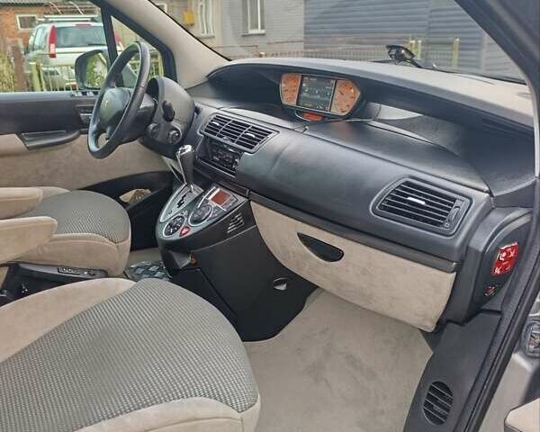 Сірий Пежо 807, об'ємом двигуна 2 л та пробігом 240 тис. км за 8900 $, фото 53 на Automoto.ua