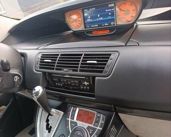 Сірий Пежо 807, об'ємом двигуна 2 л та пробігом 240 тис. км за 8900 $, фото 54 на Automoto.ua