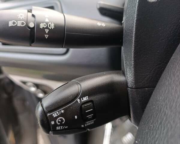Сірий Пежо 807, об'ємом двигуна 2 л та пробігом 240 тис. км за 8900 $, фото 35 на Automoto.ua