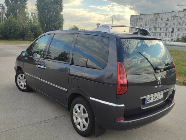 Серый Пежо 807, объемом двигателя 2 л и пробегом 300 тыс. км за 8383 $, фото 2 на Automoto.ua