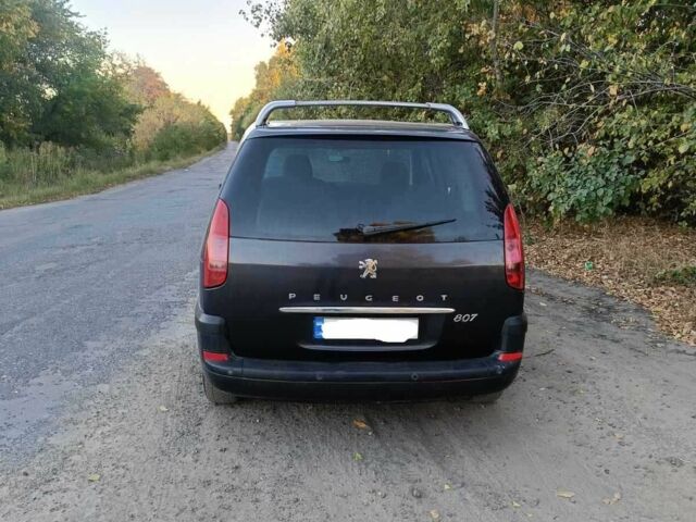 Серый Пежо 807, объемом двигателя 2.2 л и пробегом 322 тыс. км за 4700 $, фото 2 на Automoto.ua