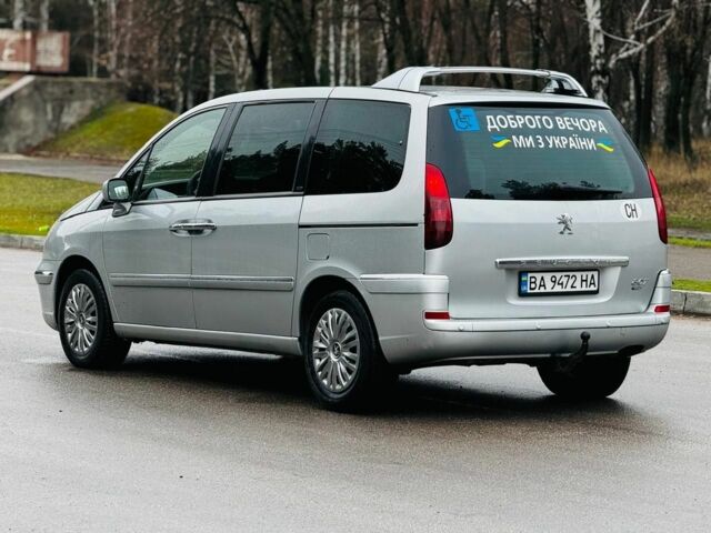 Сірий Пежо 807, об'ємом двигуна 2.2 л та пробігом 155 тис. км за 8000 $, фото 2 на Automoto.ua