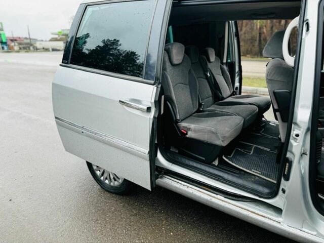 Сірий Пежо 807, об'ємом двигуна 2.2 л та пробігом 155 тис. км за 8000 $, фото 7 на Automoto.ua