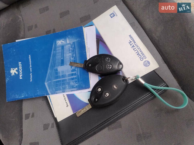 Синий Пежо 807, объемом двигателя 2 л и пробегом 303 тыс. км за 5300 $, фото 21 на Automoto.ua