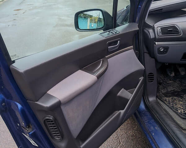 Синий Пежо 807, объемом двигателя 2 л и пробегом 303 тыс. км за 5300 $, фото 16 на Automoto.ua