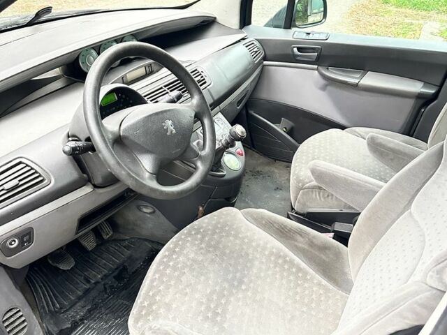 Зелений Пежо 807, об'ємом двигуна 2.2 л та пробігом 280 тис. км за 1899 $, фото 5 на Automoto.ua