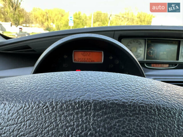 Зеленый Пежо 807, объемом двигателя 2 л и пробегом 364 тыс. км за 3999 $, фото 24 на Automoto.ua