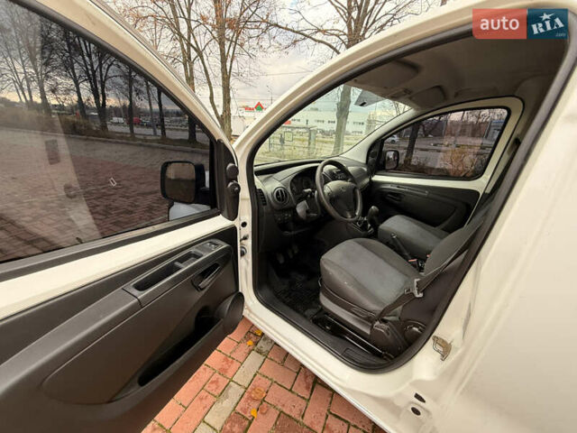 Белый Пежо Биппер груз.-пасс., объемом двигателя 1.25 л и пробегом 241 тыс. км за 3799 $, фото 20 на Automoto.ua