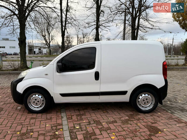 Белый Пежо Биппер груз.-пасс., объемом двигателя 1.25 л и пробегом 241 тыс. км за 3799 $, фото 2 на Automoto.ua