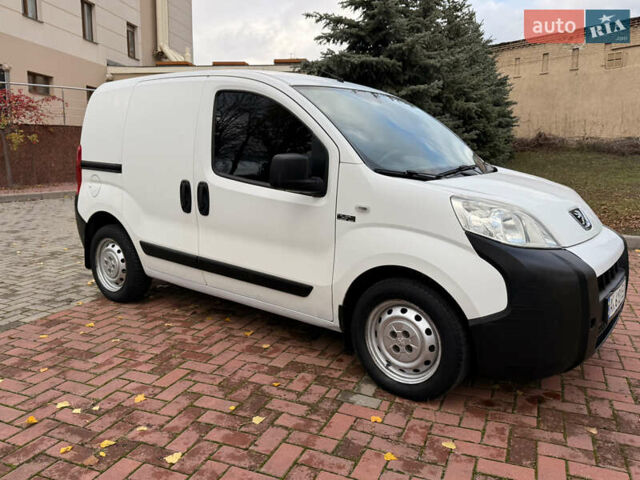 Белый Пежо Биппер груз.-пасс., объемом двигателя 1.25 л и пробегом 241 тыс. км за 3799 $, фото 11 на Automoto.ua