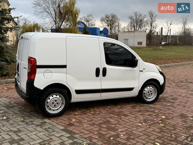 Білий Пежо Біппер вант.-пас., об'ємом двигуна 1.25 л та пробігом 241 тис. км за 3800 $, фото 28 на Automoto.ua