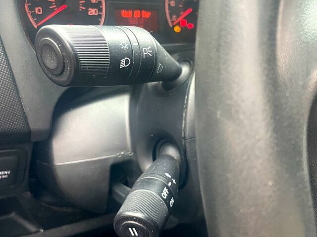 Білий Пежо Біппер вант.-пас., об'ємом двигуна 1.2 л та пробігом 120 тис. км за 4600 $, фото 5 на Automoto.ua