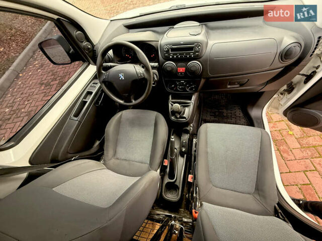 Белый Пежо Биппер груз.-пасс., объемом двигателя 1.25 л и пробегом 241 тыс. км за 3800 $, фото 17 на Automoto.ua