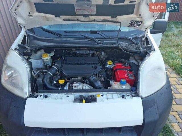 Білий Пежо Біппер вант.-пас., об'ємом двигуна 1.2 л та пробігом 349 тис. км за 4200 $, фото 7 на Automoto.ua