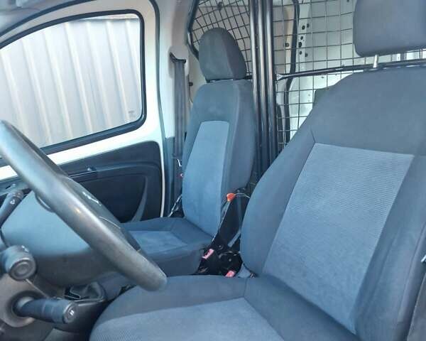 Білий Пежо Біппер вант.-пас., об'ємом двигуна 1.2 л та пробігом 349 тис. км за 4200 $, фото 5 на Automoto.ua