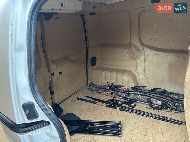 Білий Пежо Біппер вант.-пас., об'ємом двигуна 1.4 л та пробігом 270 тис. км за 3999 $, фото 13 на Automoto.ua