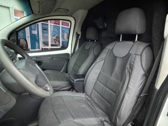 Білий Пежо Біппер вант.-пас., об'ємом двигуна 1.4 л та пробігом 220 тис. км за 2900 $, фото 7 на Automoto.ua