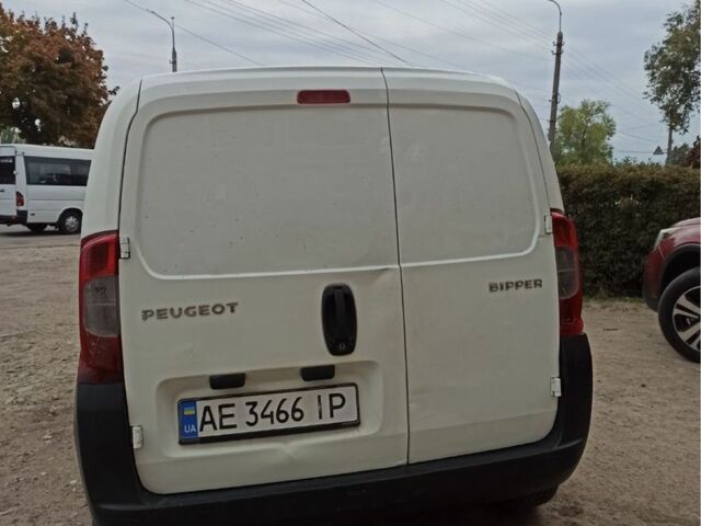 Белый Пежо Биппер груз.-пасс., объемом двигателя 1.4 л и пробегом 300 тыс. км за 3500 $, фото 2 на Automoto.ua