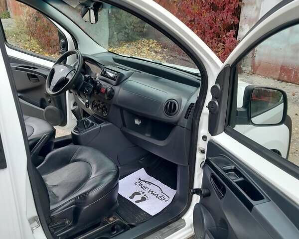 Білий Пежо Біппер вант.-пас., об'ємом двигуна 1.4 л та пробігом 328 тис. км за 4500 $, фото 11 на Automoto.ua