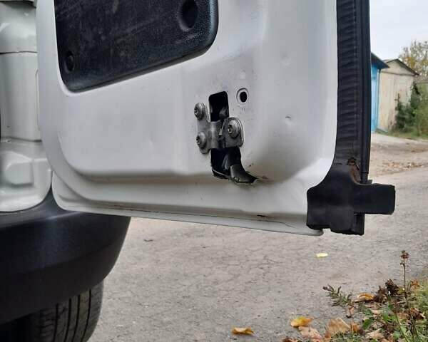 Білий Пежо Біппер вант.-пас., об'ємом двигуна 1.4 л та пробігом 328 тис. км за 4500 $, фото 17 на Automoto.ua