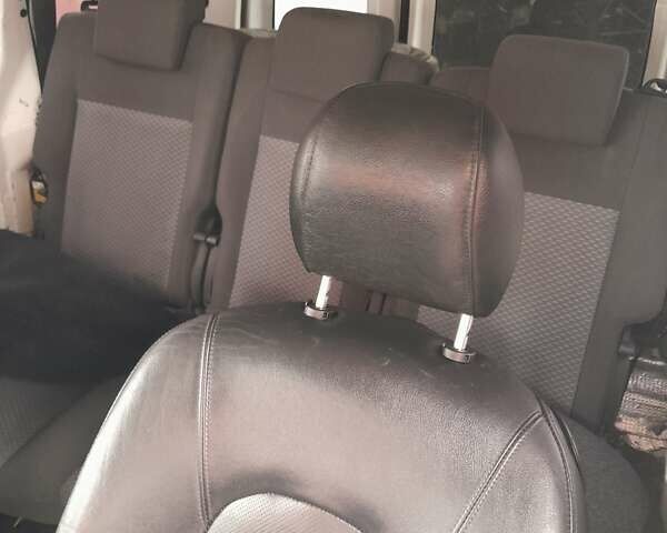 Білий Пежо Біппер вант.-пас., об'ємом двигуна 1.4 л та пробігом 328 тис. км за 4500 $, фото 10 на Automoto.ua