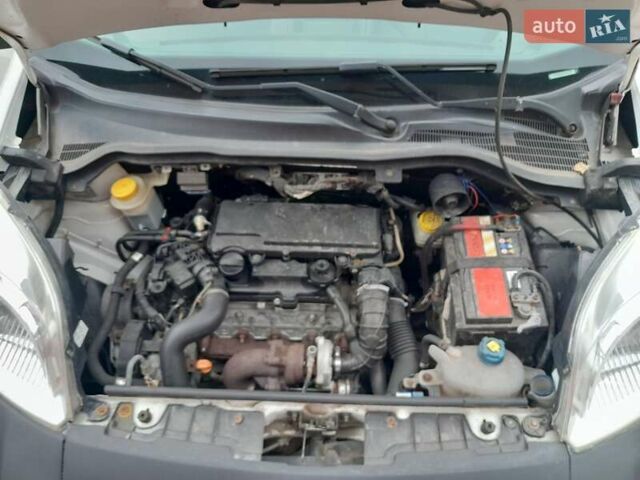 Білий Пежо Біппер вант.-пас., об'ємом двигуна 1.4 л та пробігом 328 тис. км за 4500 $, фото 19 на Automoto.ua