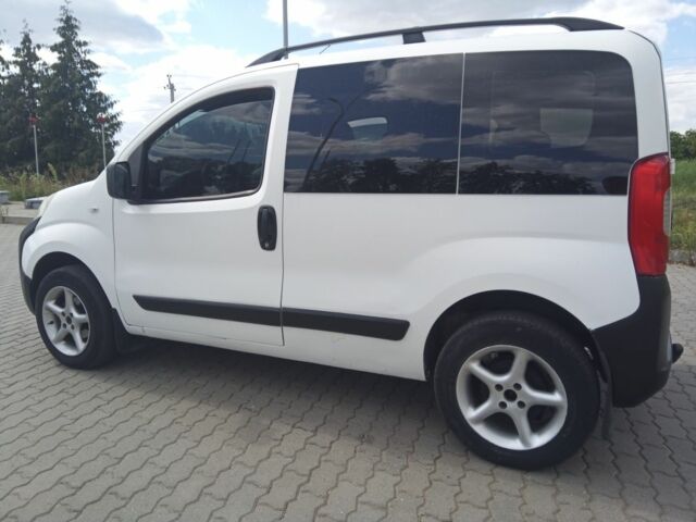 Пежо Биппер груз.-пасс. 2009 в Тульчине на Automoto.ua Белый Пежо Биппер груз.-пасс., объемом двигателя 1.4 л и пробегом 232 тыс. км за 4900 $, фото 5 на Automoto.ua