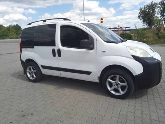 Пежо Биппер груз.-пасс. 2009 в Тульчине на Automoto.ua Белый Пежо Биппер груз.-пасс., объемом двигателя 1.4 л и пробегом 232 тыс. км за 4900 $, фото 8 на Automoto.ua
