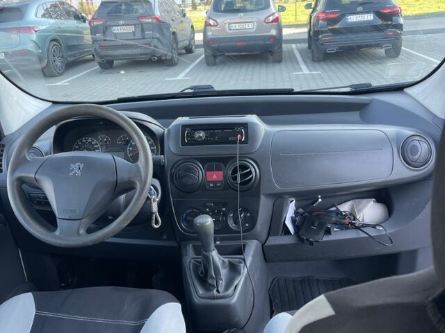 Білий Пежо Біппер вант.-пас., об'ємом двигуна 1.4 л та пробігом 268 тис. км за 4200 $, фото 1 на Automoto.ua