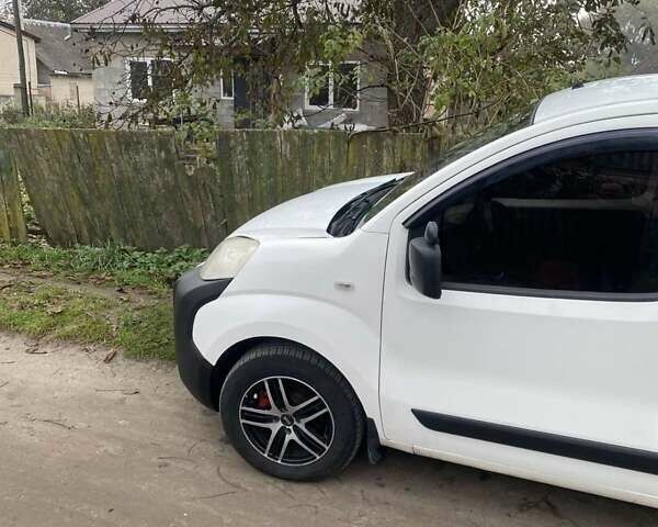 Білий Пежо Біппер вант.-пас., об'ємом двигуна 1.4 л та пробігом 306 тис. км за 4300 $, фото 11 на Automoto.ua