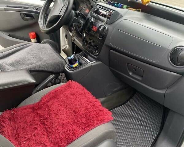 Білий Пежо Біппер вант.-пас., об'ємом двигуна 1.4 л та пробігом 306 тис. км за 4300 $, фото 13 на Automoto.ua