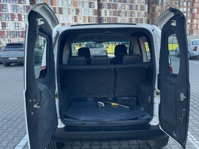 Білий Пежо Біппер вант.-пас., об'ємом двигуна 1.4 л та пробігом 268 тис. км за 4200 $, фото 8 на Automoto.ua