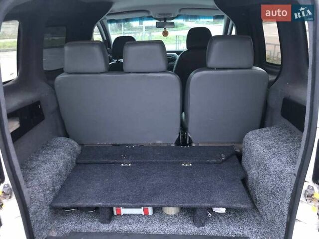 Білий Пежо Біппер вант.-пас., об'ємом двигуна 1.4 л та пробігом 230 тис. км за 4900 $, фото 11 на Automoto.ua