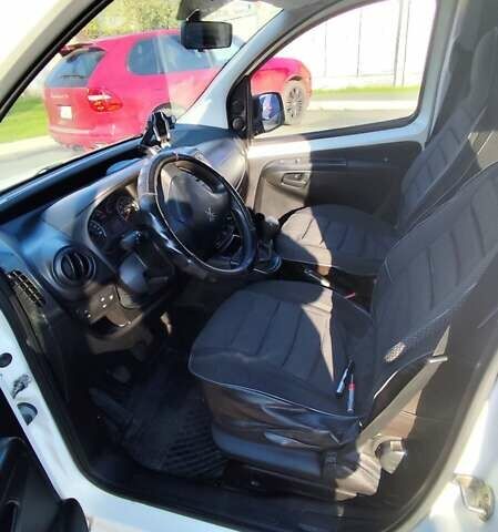 Белый Пежо Биппер груз.-пасс., объемом двигателя 1.2 л и пробегом 121 тыс. км за 5500 $, фото 8 на Automoto.ua