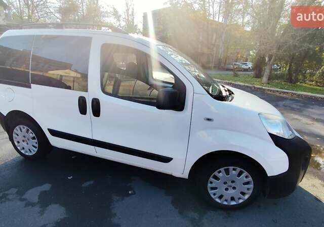 Белый Пежо Биппер груз.-пасс., объемом двигателя 1.2 л и пробегом 121 тыс. км за 5500 $, фото 4 на Automoto.ua