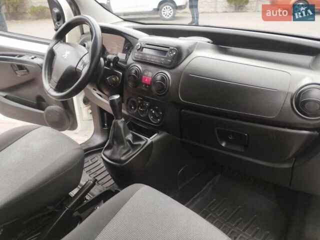 Білий Пежо Біппер вант.-пас., об'ємом двигуна 1.25 л та пробігом 291 тис. км за 5200 $, фото 5 на Automoto.ua