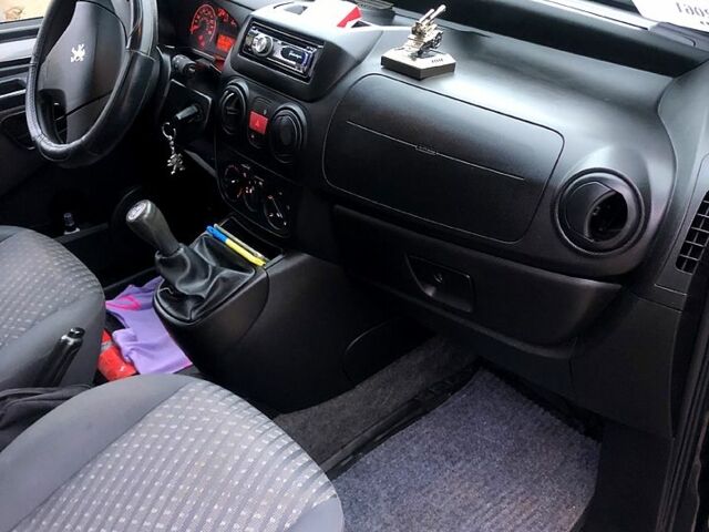 Чорний Пежо Біппер вант.-пас., об'ємом двигуна 1.2 л та пробігом 201 тис. км за 5500 $, фото 5 на Automoto.ua