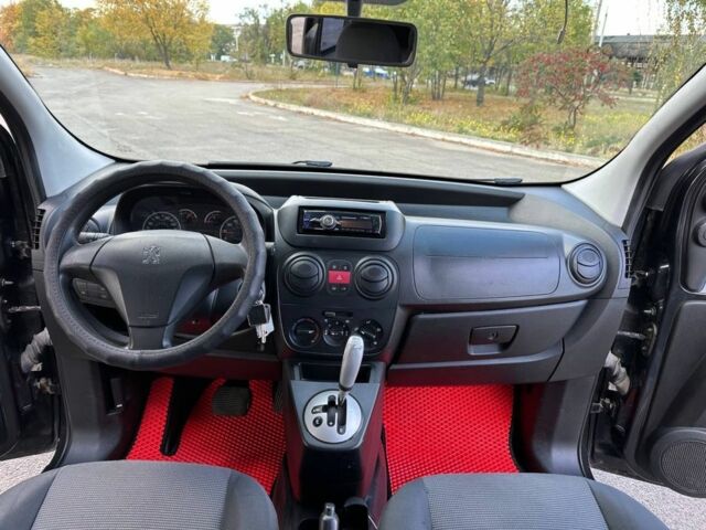 Пежо Биппер груз.-пасс. 2011 в Днепре (Днепропетровске) на Automoto.ua Черный Пежо Биппер груз.-пасс., объемом двигателя 1.2 л и пробегом 252 тыс. км за 5400 $, фото 11 на Automoto.ua