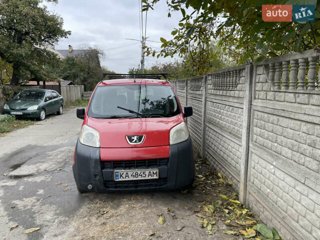 Красный Пежо Биппер груз.-пасс., объемом двигателя 1.4 л и пробегом 200 тыс. км за 2400 $, фото 4 на Automoto.ua