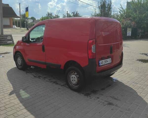 Красный Пежо Биппер груз.-пасс., объемом двигателя 1.4 л и пробегом 250 тыс. км за 4000 $, фото 3 на Automoto.ua