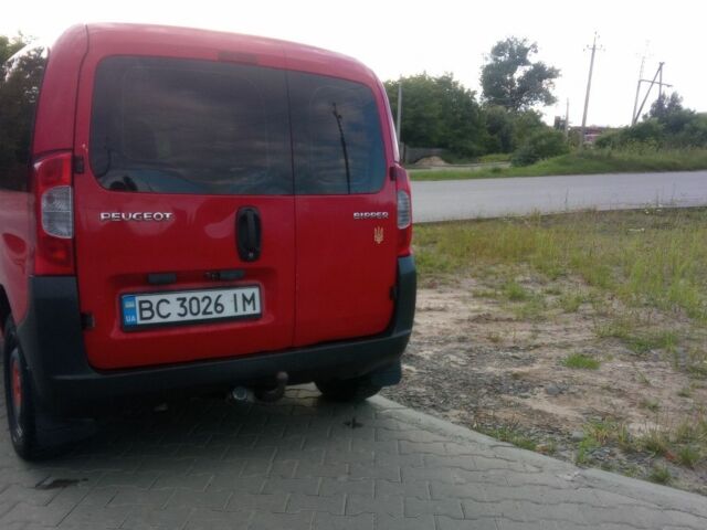 Червоний Пежо Біппер вант.-пас., об'ємом двигуна 1.4 л та пробігом 280 тис. км за 3200 $, фото 1 на Automoto.ua