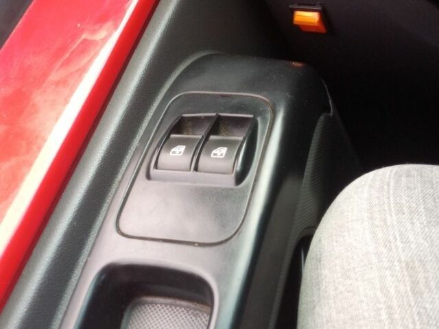 Червоний Пежо Біппер вант.-пас., об'ємом двигуна 1.4 л та пробігом 280 тис. км за 3200 $, фото 7 на Automoto.ua