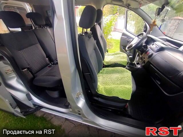 Серый Пежо Биппер груз.-пасс., объемом двигателя 1.3 л и пробегом 170 тыс. км за 5500 $, фото 3 на Automoto.ua