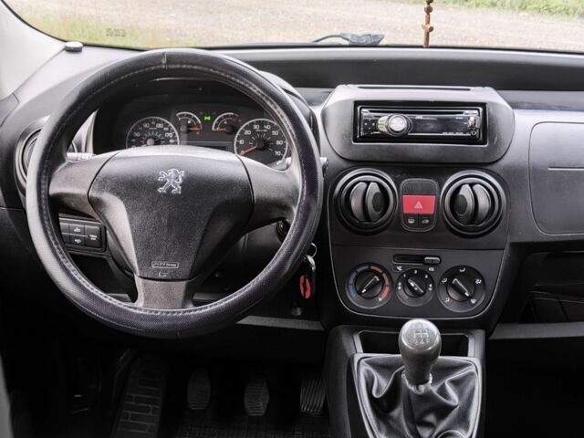 Серый Пежо Биппер груз.-пасс., объемом двигателя 1.4 л и пробегом 270 тыс. км за 5200 $, фото 4 на Automoto.ua