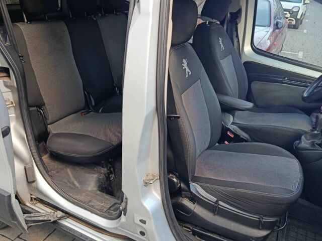 Серый Пежо Биппер груз.-пасс., объемом двигателя 1.2 л и пробегом 248 тыс. км за 4300 $, фото 2 на Automoto.ua