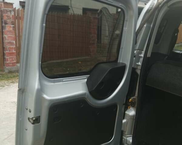 Сірий Пежо Біппер вант.-пас., об'ємом двигуна 1.4 л та пробігом 210 тис. км за 5600 $, фото 8 на Automoto.ua