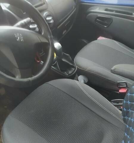 Синий Пежо Биппер груз.-пасс., объемом двигателя 1.25 л и пробегом 220 тыс. км за 5300 $, фото 5 на Automoto.ua