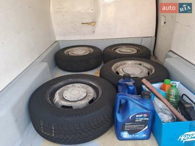 Белый Пежо Эксперт груз.-пасс., объемом двигателя 1.87 л и пробегом 250 тыс. км за 4500 $, фото 15 на Automoto.ua