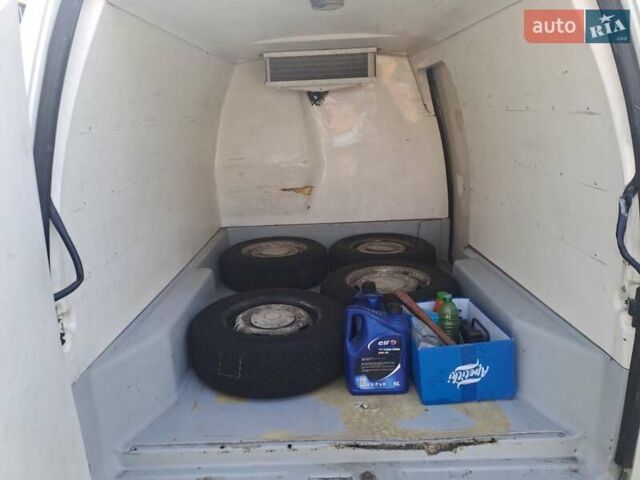 Белый Пежо Эксперт груз.-пасс., объемом двигателя 1.87 л и пробегом 250 тыс. км за 4500 $, фото 14 на Automoto.ua